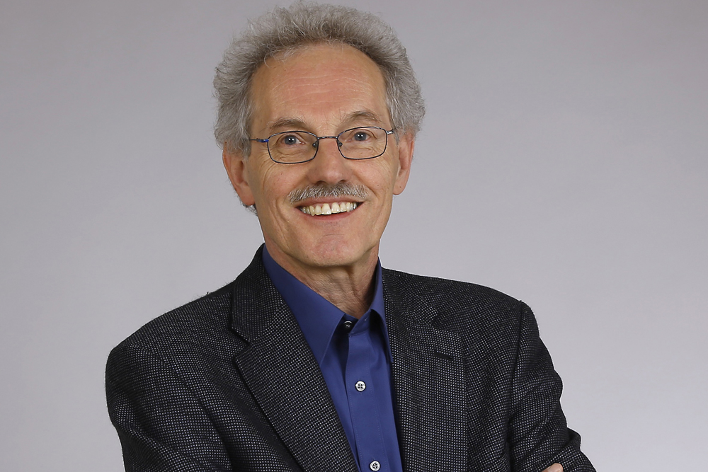 Rainer Grießhammer receives the Federal Cross of Merit