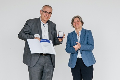 University Medal for Matthias Schenek 