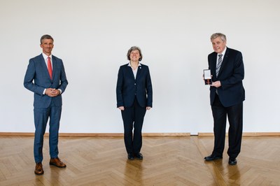 Bundesverdienstkreuz Wenz, Krieglstein, Pollak (Sandra Meyndt).jpg